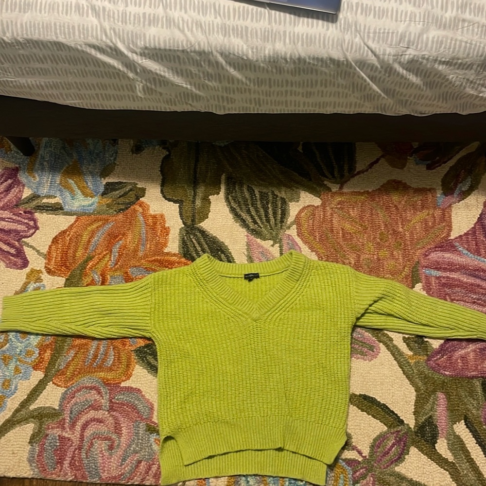 Ever After Girls Cropped V Neck Sweater